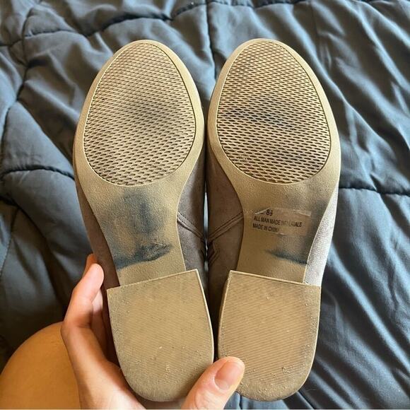 Qupid cream faux suede embroidered rose ankle heel boots - Picture 10 of 10